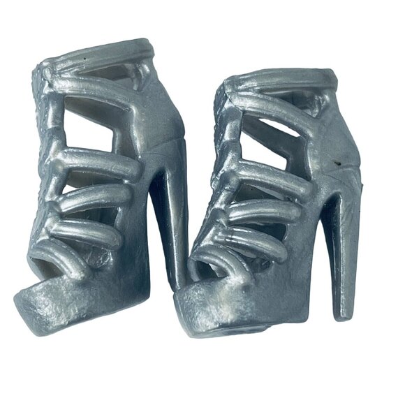 Mattel Barbie Doll Shoes FASHIONISTAS Silver High Heel Gummy Fashion Perk Toe - Picture 8 of 8